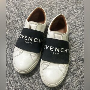 Givenchy Paris Sneakers